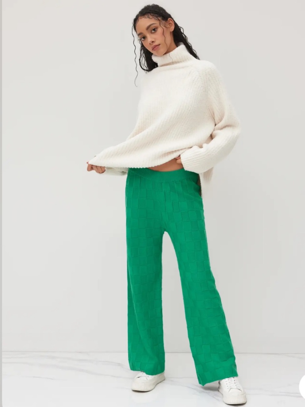 Cider SOLID KNITTED HIGH WAIST STRAIGHT LEG TROUSERS in Green - Picture 3 of 8